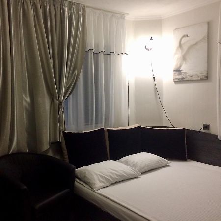 Maiami Hotell Nikopol Eksteriør bilde