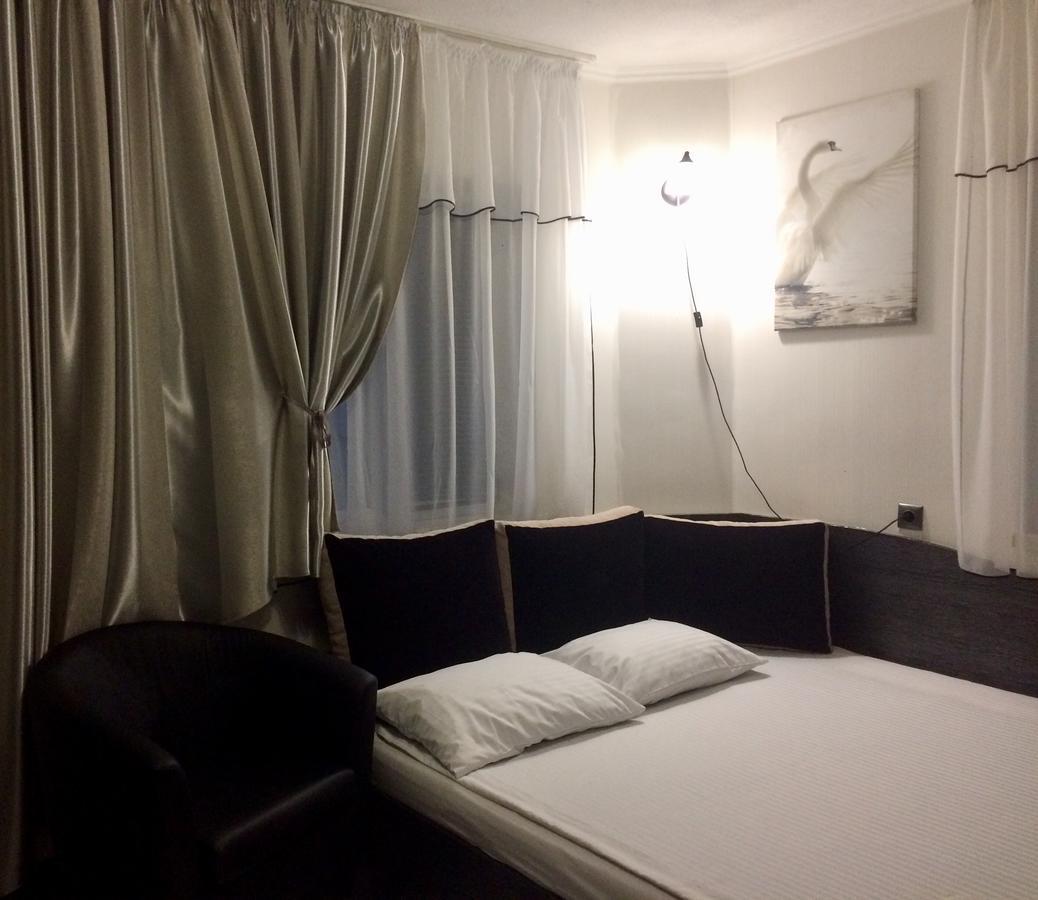 Maiami Hotell Nikopol Eksteriør bilde